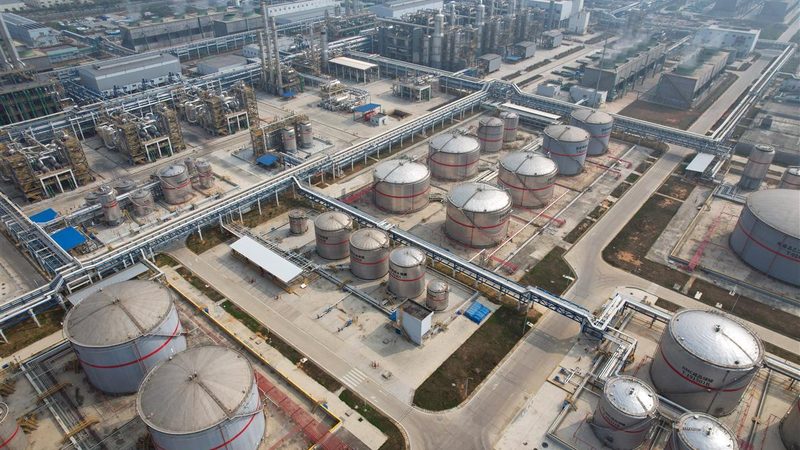 精细化工定制开发：揭秘定制化解决方案的报价构成